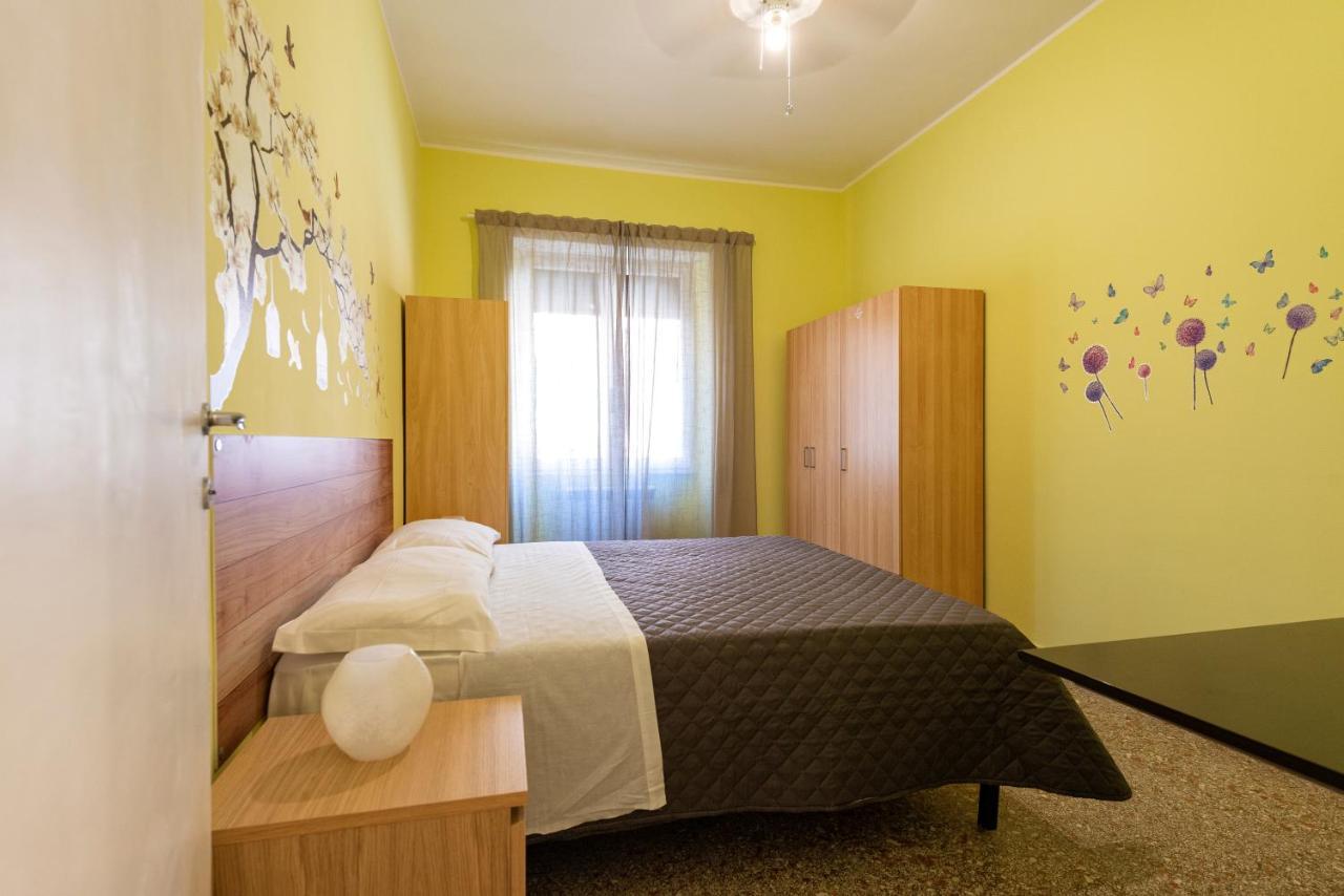 Apartmán Di Fronte Alla Basilica Di San Paolo Řím Exteriér fotografie