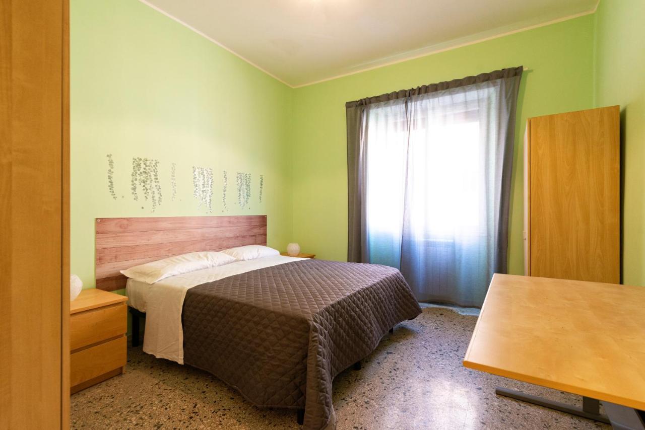 Apartmán Di Fronte Alla Basilica Di San Paolo Řím Exteriér fotografie